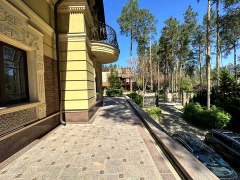 будинок за адресою Київська вул.