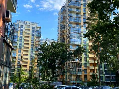 квартира за адресою Анатолія Петрицького вул., 19