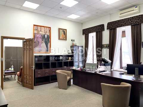 комерційна за адресою Мала Житомирська вул., 6