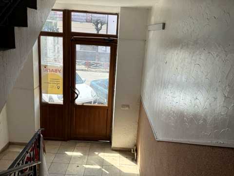 коммерческая по адресу Черновола ул., 9