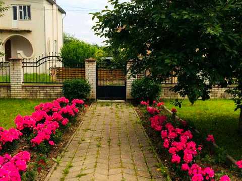 будинок за адресою с. Угринів, Вільна