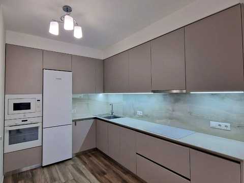 квартира по адресу Олены Пчилки ул., 3Б