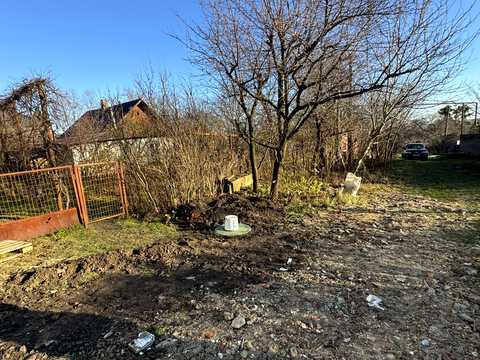 ділянка за адресою Чернівці, провулок Топорівський, 5 а/б