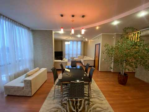 квартира за адресою Тараса Шевченка бульв., 33-Б