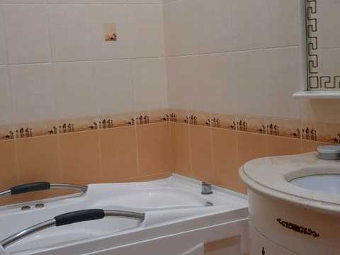квартира за адресою Євгена Коновальця вул. (Щорса), 32-Б
