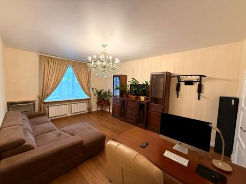 квартира за адресою Кирило-Мефодіївська вул., 2