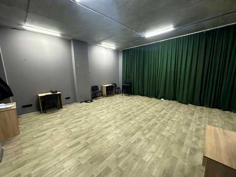 коммерческая по адресу Кучеревського бульв., 1