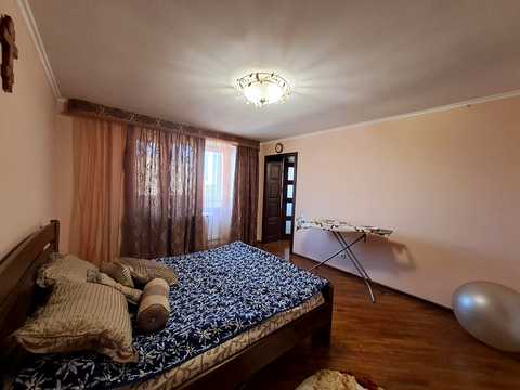 квартира за адресою Степана Бандери просп., 70