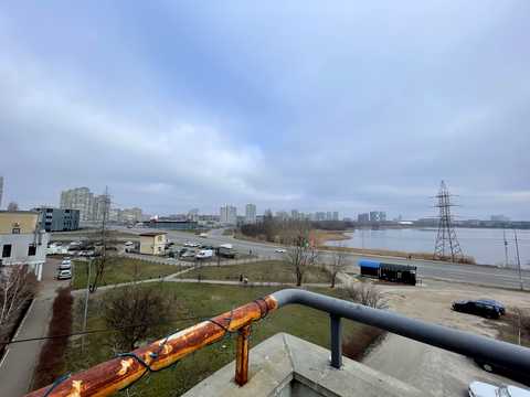 коммерческая по адресу Ревуцкого ул., 42-А