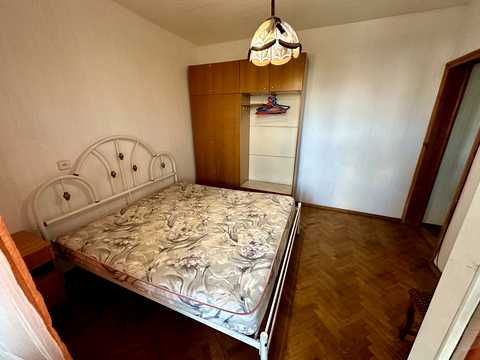 квартира по адресу Ревуцкого ул., 11-А
