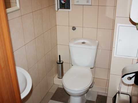 комерційна за адресою Олевська вул., 7