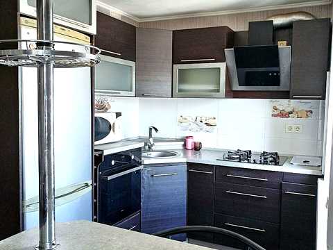 квартира по адресу Нижнеднепровская ул., 4