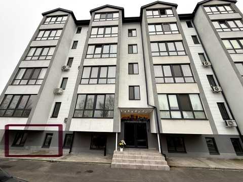 комерційна за адресою Березинська вул., 38Б