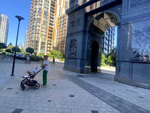 квартира за адресою Предславинська вул., 42