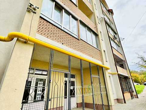 комерційна за адресою Джона Леннона вул., 35