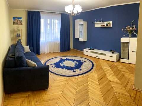 квартира за адресою Стадіонна вул., 6