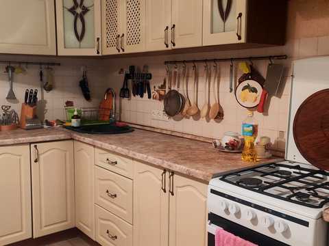 квартира по адресу Строителей ул., 11