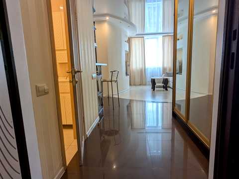 квартира за адресою Феодосійська вул., 3-В