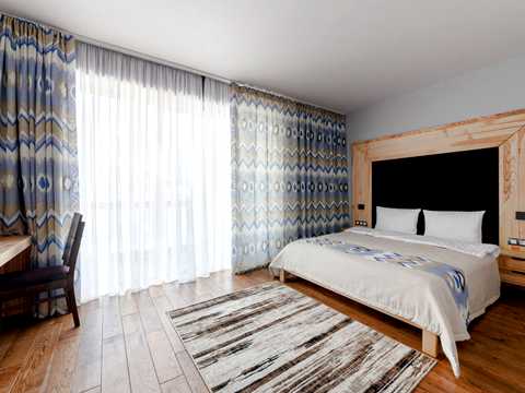 комерційна за адресою с. Поляниця, ділянка Вишні вул., 1