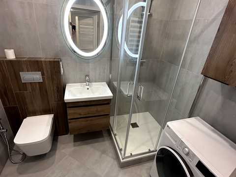 квартира за адресою Генерала М. Тарнавського пров., 1