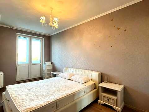квартира за адресою Феодосійська вул., 3-В