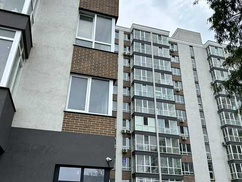 квартира за адресою Профсоюзна вул., 9-А