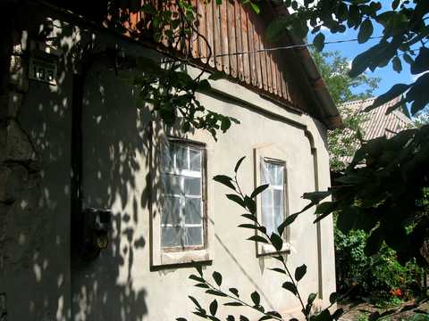 будинок за адресою Футбольна вул., 103