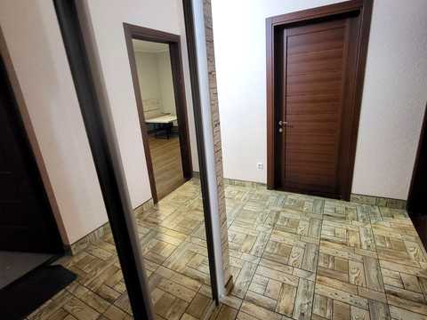 квартира за адресою Миколи Вінграновського вул., 2