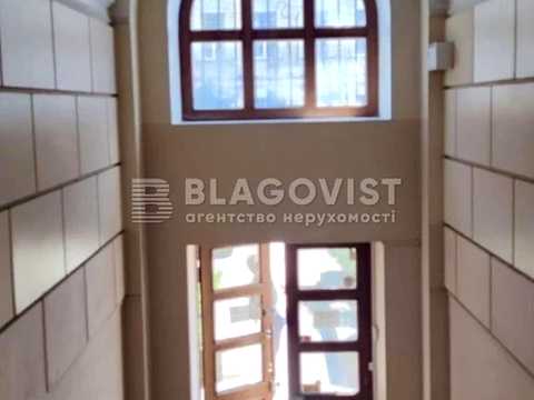 комерційна за адресою Пирогова вул., 4/26
