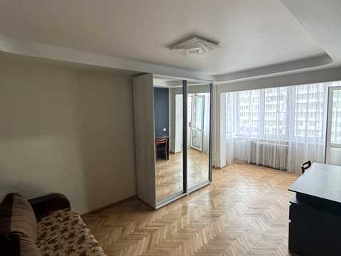 квартира за адресою Амвросія Бучми бульв., 7