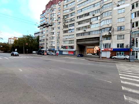 коммерческая по адресу Свободи ул., 19