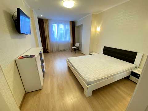 квартира за адресою Драгоманова вул., 38