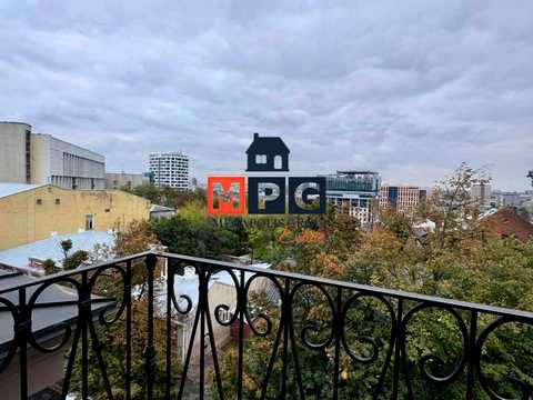коммерческая по адресу Потебни ул., 9