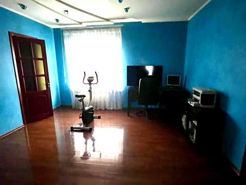 дом по адресу С. Васильченка, 8