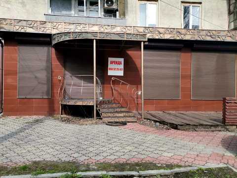 комерційна за адресою Перемоги вул., 18