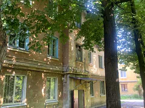 квартира за адресою Макарова вул. (Більшовицька), 2а