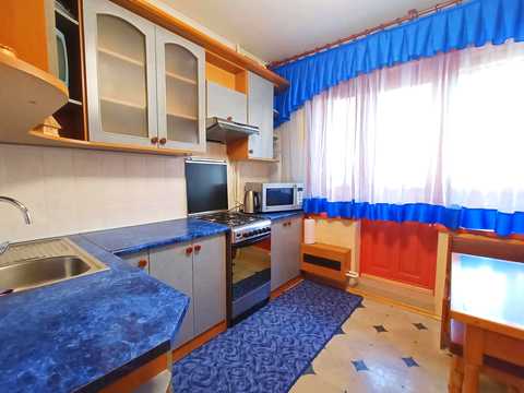 квартира за адресою Дніпровська вул., 10