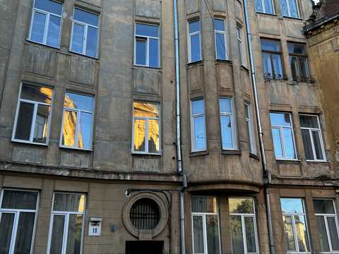 квартира за адресою Костомарова, 18