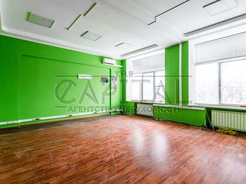 комерційна за адресою Василя Макуха вул. (Івана Шевцова), 1