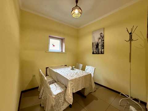 комерційна за адресою Пасічна вул., 24
