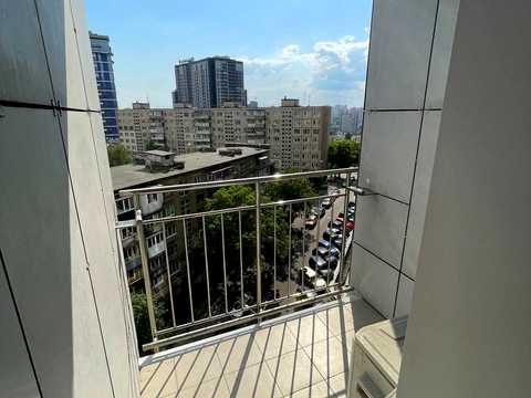 квартира за адресою Буслівська вул., 12