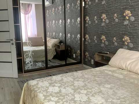 квартира за адресою Андрія Малишка вул. (Льва Толстого), 90