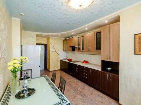 квартира за адресою Срібнокільська вул., 1