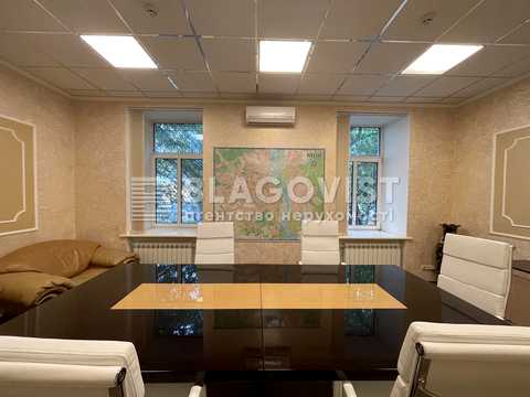 комерційна за адресою Панаса Мирного вул., 1