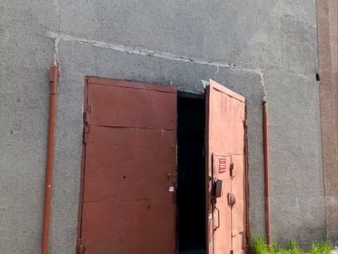 комерційна за адресою Людмили Павличенко вул., 49