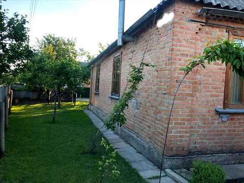 будинок за адресою Центральна, 1