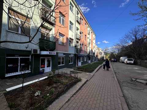 коммерческая по адресу Кочубея ул., 33