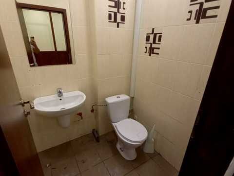 комерційна за адресою Павла Нірінберга вул. (Баумана), 33