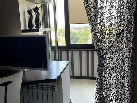 квартира по адресу новокримська, 5