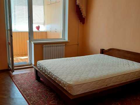 квартира за адресою Ревуцького вул., 7